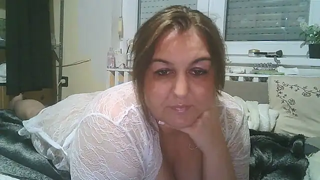 Mileva88 online show from October 13, 2025, 10:10 pm