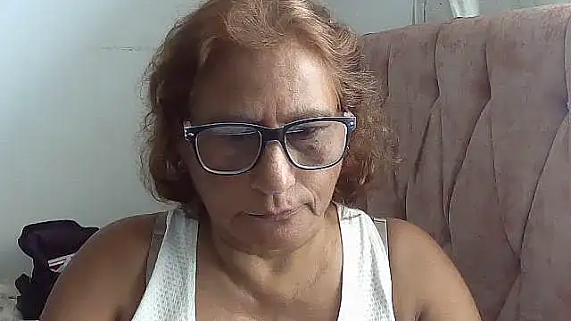 charrysexy1 online show from February 18, 2026, 3:52 pm