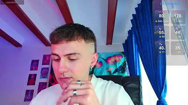 Snapshot of dimitri-bilak chatting on January 28, 2025, 10:34 pm dimitri-bilak online show from January 28, 2025, 10:34 pm