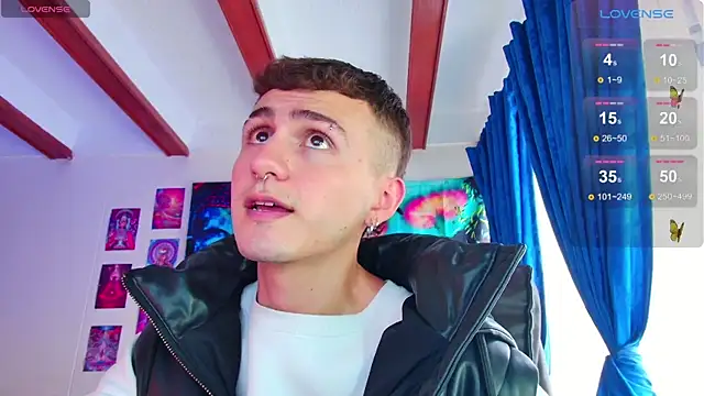 Snapshot of dimitri-bilak chatting on March 13, 2025, 10:10 pm dimitri-bilak online show from March 13, 2025, 10:10 pm