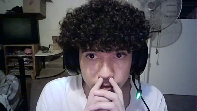 Emv2 online show from April 13, 2026, 3:45 am