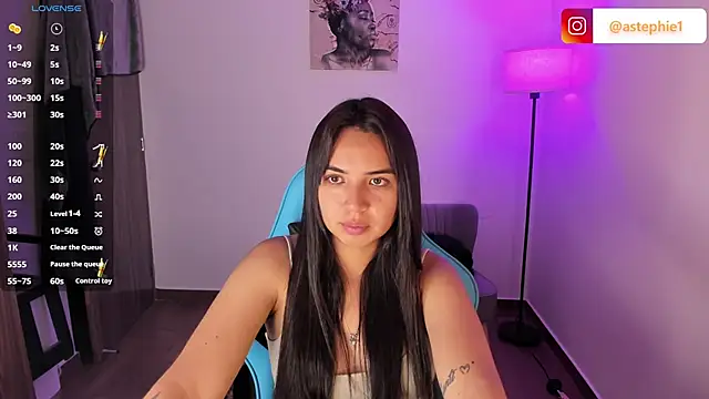 Miss Nicole online show from March 15, 2026, 1:11 am