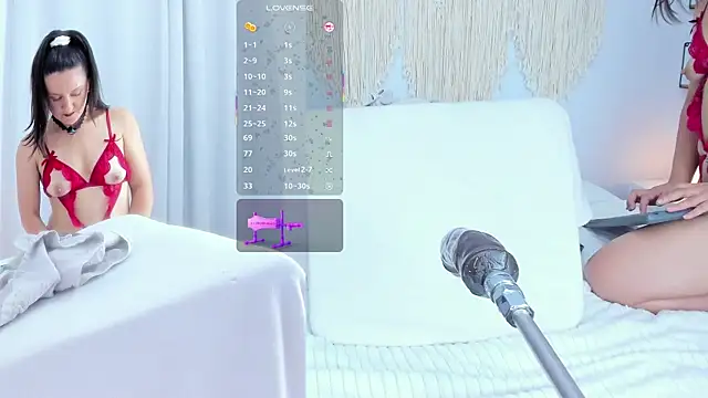 evaa rose online show from March 19, 2026, 8:02 pm