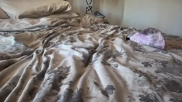 Bustyblondebabe32 online show from November 21, 2025, 11:09 am