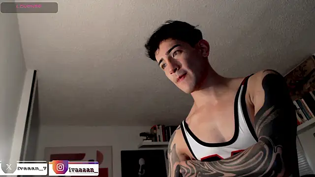 ivaaaan  online show from March 2, 2026, 9:21 pm