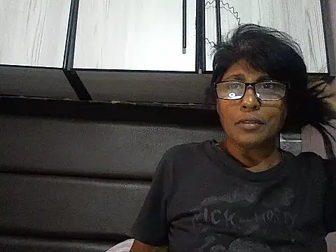 MsAttitude online show from November 8, 2025, 1:11 pm