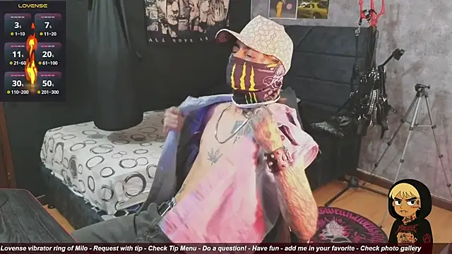 AcidMilo online show from November 16, 2025, 9:53 pm