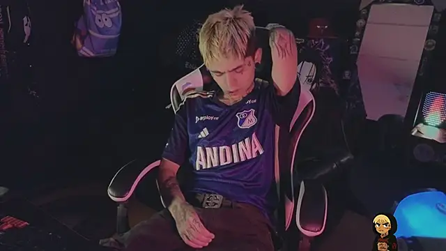 AcidMilo online show from June 15, 2026, 4:09 pm