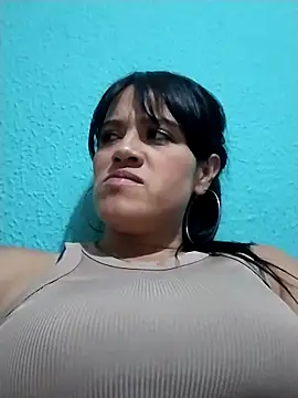 Snapshot of zhayra_rose chatting on January 7, 2025, 3:35 am zhayra rose online show from January 7, 2025, 3:35 am