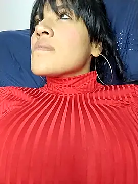 Snapshot of zhayra_rose chatting on March 16, 2025, 3:25 am zhayra rose online show from March 16, 2025, 3:25 am