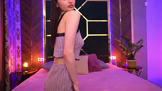 LittleeCutee online show from March 11, 2025, 12:06 pm