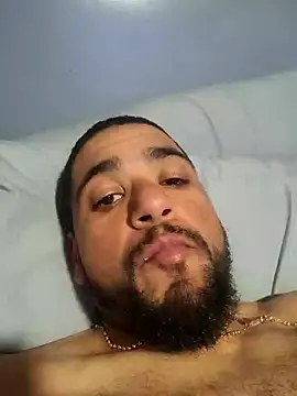 Snapshot of ositomanzo chatting on October 19, 2025, 4:02 am ositomanzo online show from October 19, 2025, 4:02 am