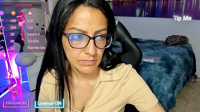 alma blue online show from February 12, 2026, 10:27 pm