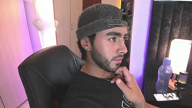 ItsMeEros online show from March 10, 2026, 10:26 pm