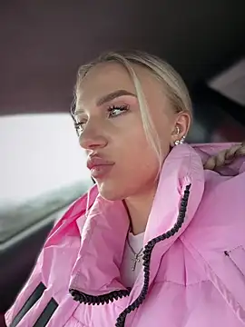 pinkstar  online show from March 29, 2026, 7:41 am