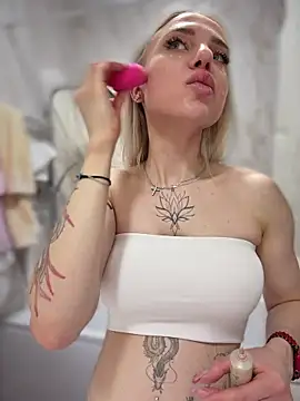 pinkstar  online show from April 20, 2026, 5:54 am