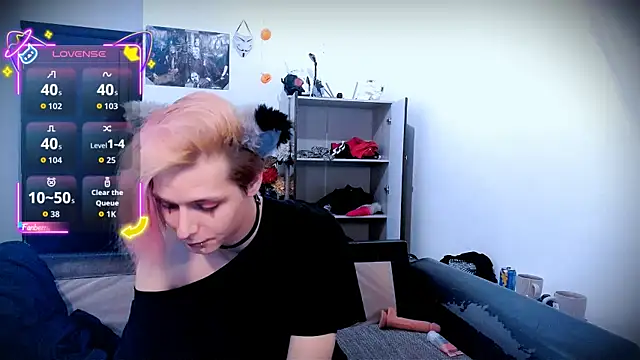 Snapshot of Littlepinkcat chatting on October 2, 2025, 3:02 am Littlepinkcat online show from October 2, 2025, 3:02 am