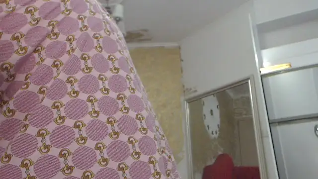 Snapshot of AnnaBellaLuckyXOXO chatting on February 26, 2025, 6:58 am AnnaBellaLuckyXOXO online show from February 26, 2025, 6:58 am