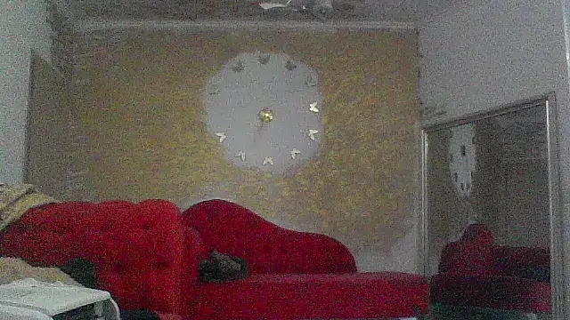 Snapshot of AnnaBellaLuckyXOXO chatting on March 6, 2025, 5:57 am AnnaBellaLuckyXOXO online show from March 6, 2025, 5:57 am