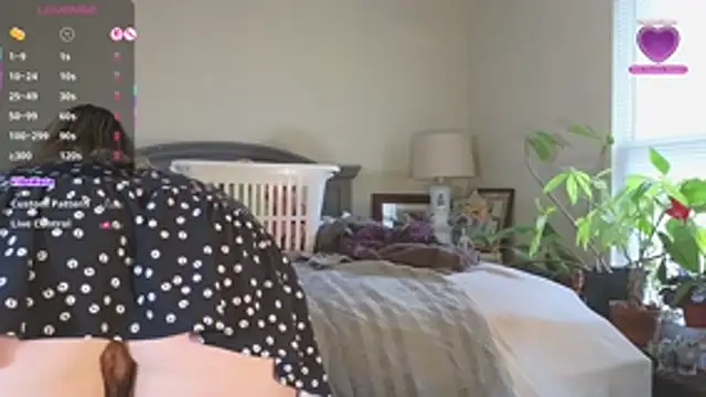 LoveSaraChristine online show from November 29, 2025, 5:27 pm