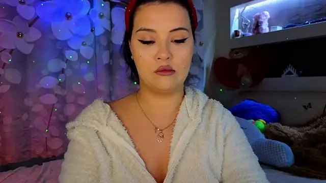 Snapshot of Malika_uAngel chatting on February 9, 2025, 9:17 pm Malika uAngel online show from February 9, 2025, 9:17 pm