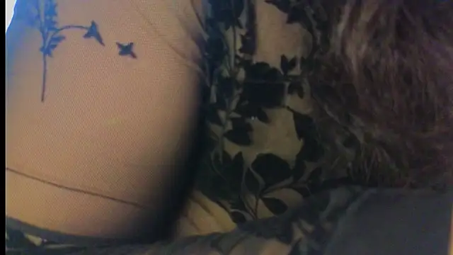 Snapshot of Malika_uAngel chatting on March 6, 2025, 5:24 am Malika uAngel online show from March 6, 2025, 5:24 am