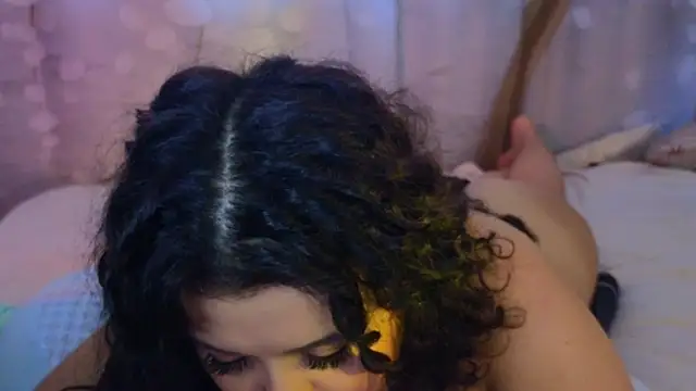 Snapshot of Malika_uAngel chatting on March 13, 2025, 4:05 am Malika uAngel online show from March 13, 2025, 4:05 am