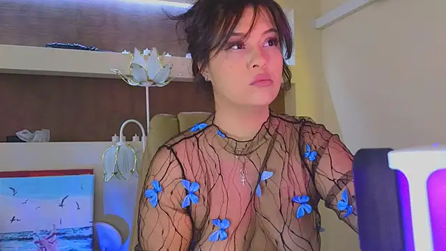 Snapshot of Malika_uAngel chatting on March 20, 2025, 3:34 am Malika uAngel online show from March 20, 2025, 3:34 am