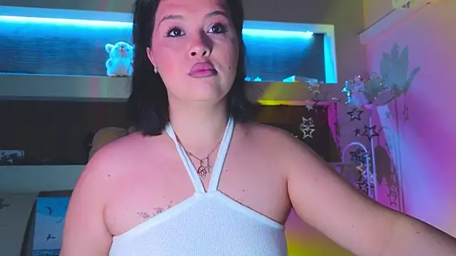 Snapshot of Malika_uAngel chatting on September 17, 2025, 11:39 pm Malika uAngel online show from September 17, 2025, 11:39 pm