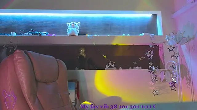 Snapshot of Malika_uAngel chatting on September 24, 2025, 6:00 pm Malika uAngel online show from September 24, 2025, 6:00 pm