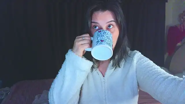 Snapshot of Malika_uAngel chatting on February 4, 2026, 9:53 pm Malika uAngel online show from February 4, 2026, 9:53 pm