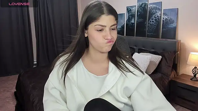 Snapshot of MaryMayson chatting on December 3, 2024, 7:11 pm MaryMayson online show from December 3, 2024, 7:11 pm