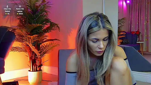 Avril Cyrus online show from October 30, 2025, 7:43 am