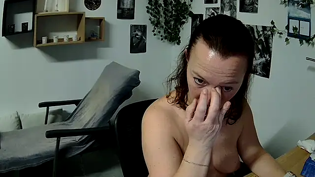 AnyaKreyxh online show from February 23, 2025, 6:45 pm