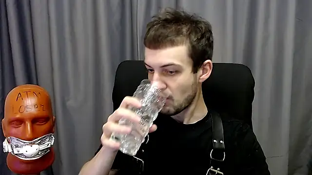  Damien thorn  online show from October 5, 2025, 8:29 pm