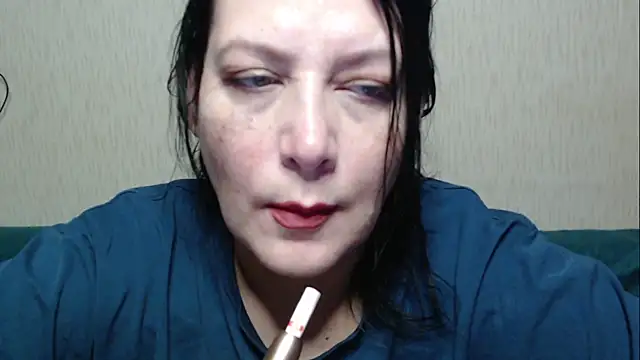 Snapshot of Mirabelle_Sweet chatting on May 3, 2026, 2:17 am Mirabelle Sweet online show from May 3, 2026, 2:17 am