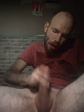 Adamvarga0318 online show from February 10, 2025, 5:25 am