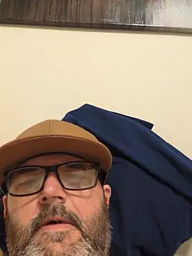 Louis504z online show from April 10, 2026, 11:48 am