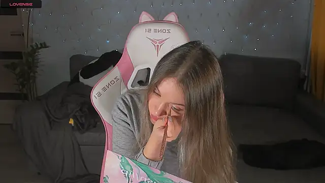 Snapshot of Amelia_Lein chatting on December 28, 2024, 12:04 am Amelia Lein online show from December 28, 2024, 12:04 am