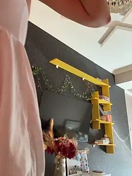 Tasty Nora online show from September 23, 2025, 5:10 am