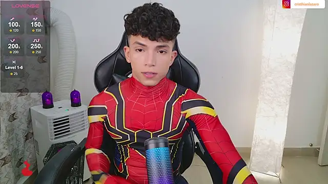 DannyMaximoff online show from November 4, 2025, 11:26 pm