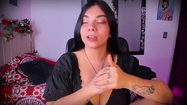 Snapshot of victoriaasaenz_ chatting on June 2, 2026, 12:56 am victoriaasaenz online show from June 2, 2026, 12:56 am