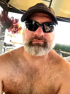 Snapshot of fat_cock_4_you chatting on October 3, 2025, 3:42 pm fat cock 4 you online show from October 3, 2025, 3:42 pm