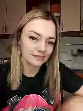 Snapshot of KrissSexi chatting on February 16, 2025, 5:04 pm KrissSexi online show from February 16, 2025, 5:04 pm