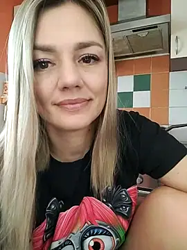 Snapshot of KrissSexi chatting on February 17, 2025, 9:13 am KrissSexi online show from February 17, 2025, 9:13 am