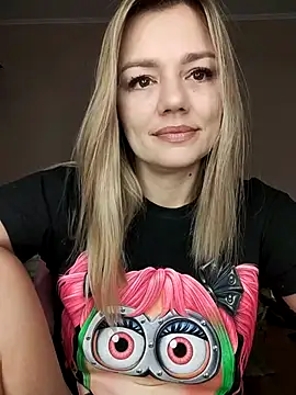 Snapshot of KrissSexi chatting on February 20, 2025, 5:01 am KrissSexi online show from February 20, 2025, 5:01 am