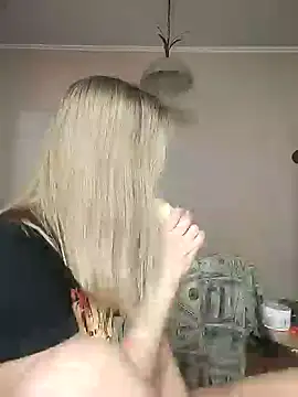 Snapshot of KrissSexi chatting on February 21, 2025, 5:24 am KrissSexi online show from February 21, 2025, 5:24 am