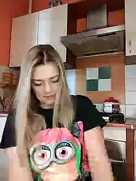 Snapshot of KrissSexi chatting on February 23, 2025, 7:11 am KrissSexi online show from February 23, 2025, 7:11 am