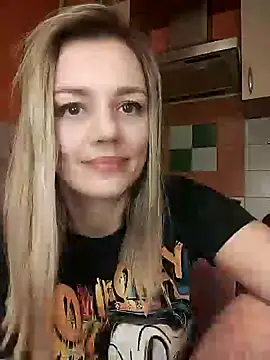 Snapshot of KrissSexi chatting on February 25, 2025, 11:00 pm KrissSexi online show from February 25, 2025, 11:00 pm