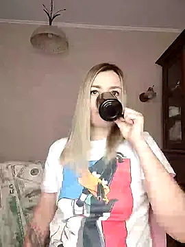 Snapshot of KrissSexi chatting on March 5, 2025, 6:01 am KrissSexi online show from March 5, 2025, 6:01 am